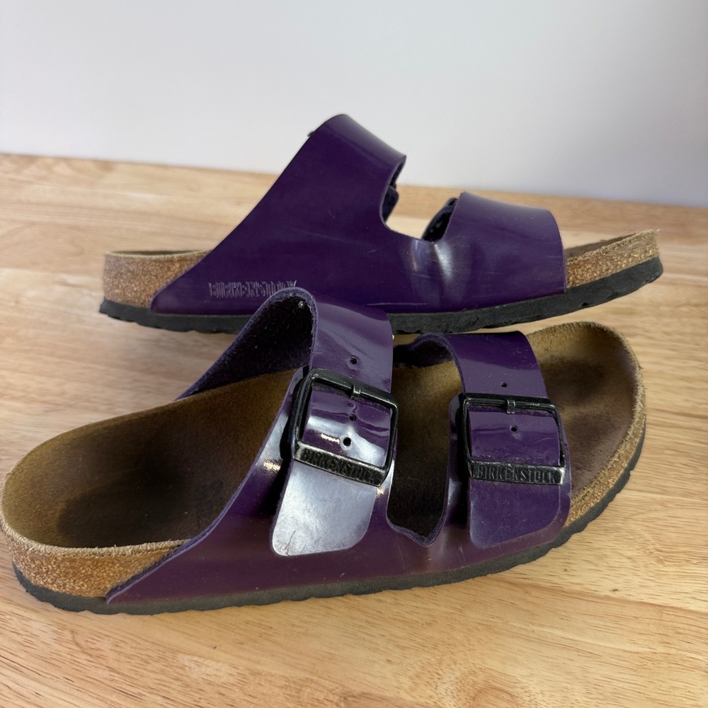 Birkenstock Arizona Patent Slide Sandals in Purple - Picture 4 of 10